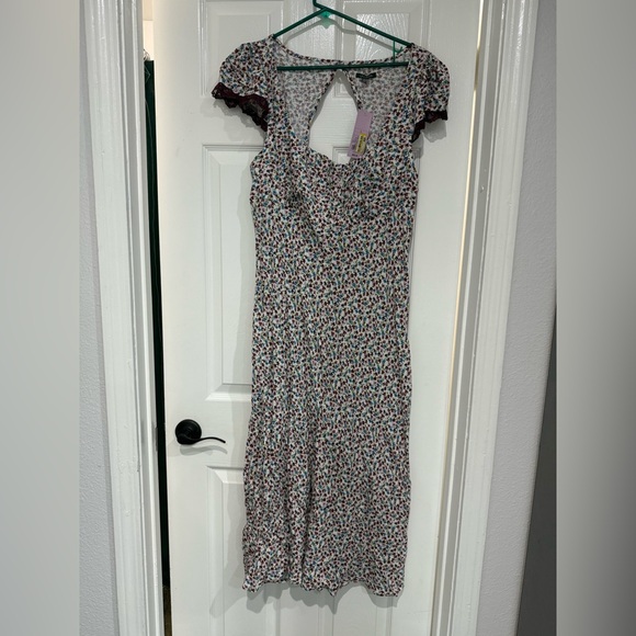 Women's Flutter Cap Sleeve Maxi A-Line Dress - Wild Fable™ Off-White Floral L - Picture 5 of 9